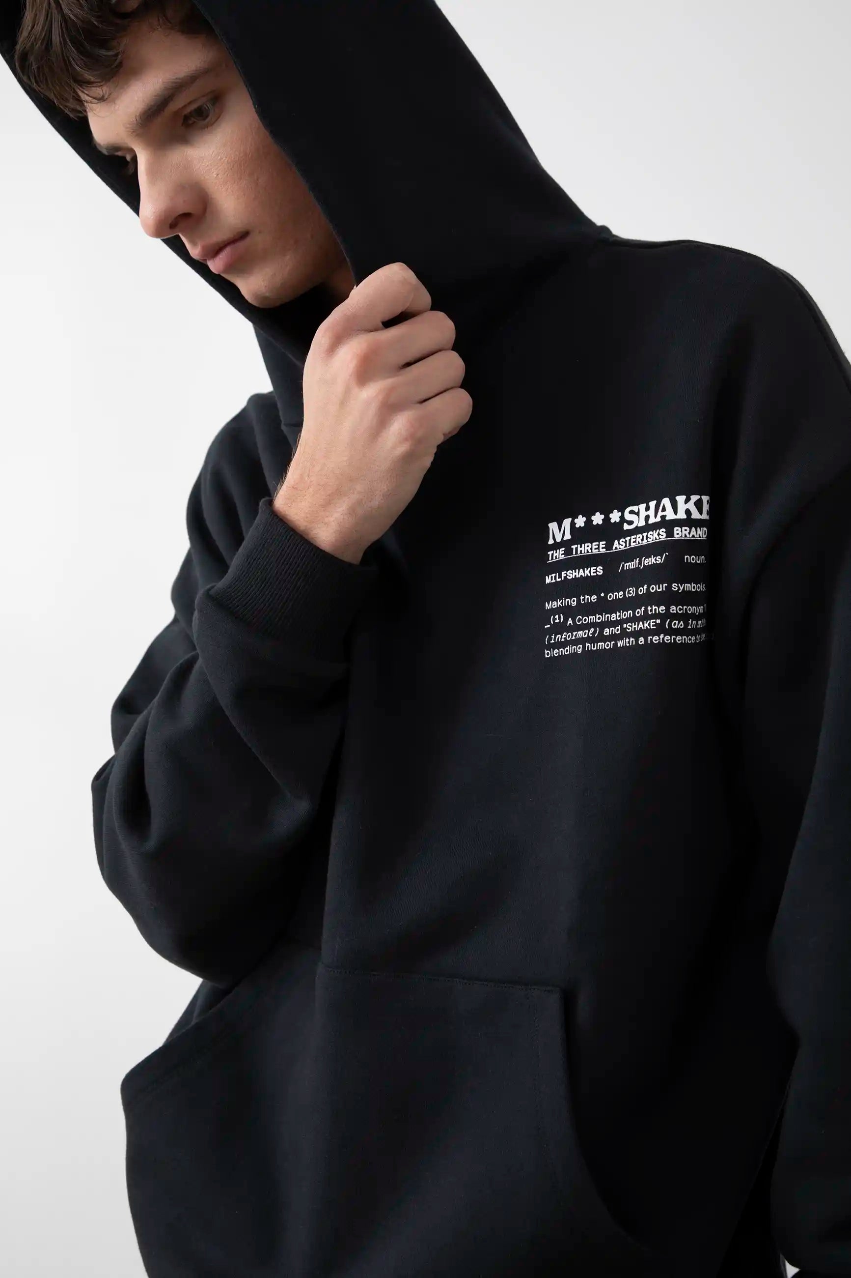 *** HOODIE BLACK