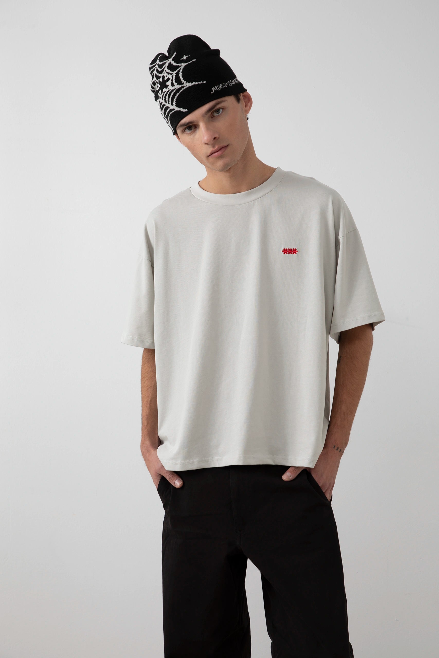 DAILY *** GRAY